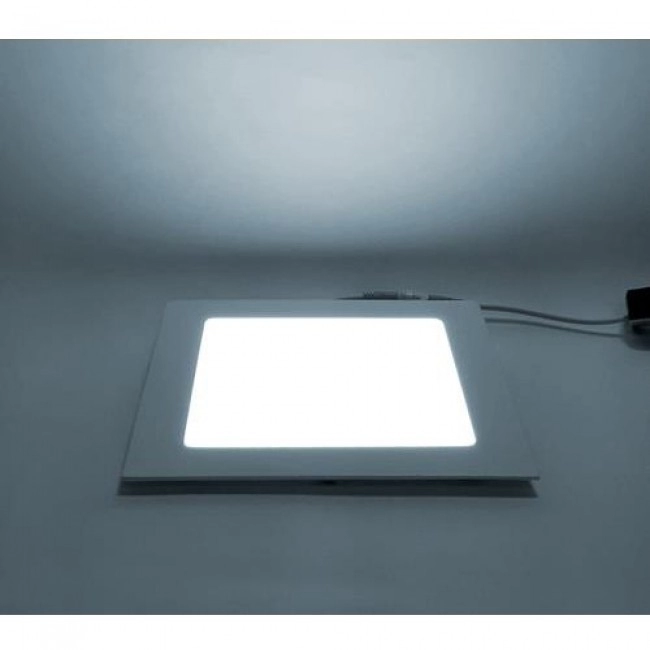 Panel LED Cuadrado De Incrustar 12W Luz Blanca