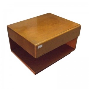 Mesa de noche miel en madera