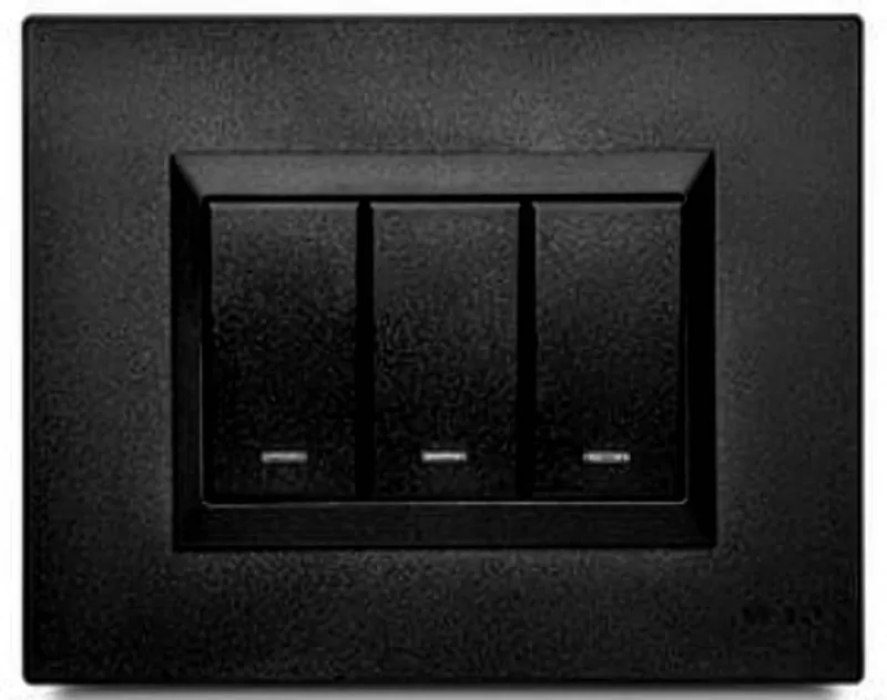 Conmutador Triple Negro Plura VETO