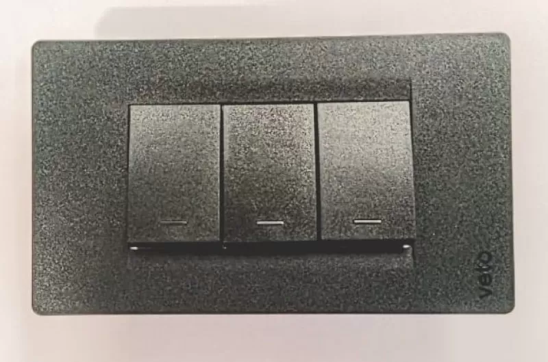 Interruptor Triple No Neon Black Premium VETO