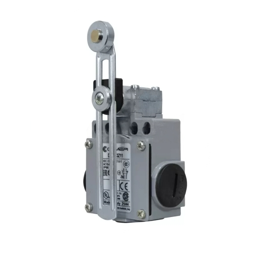 Final Comepi Carrera Metálico Palanca Ajustable Roldana Metálico 1no+1nc Ul