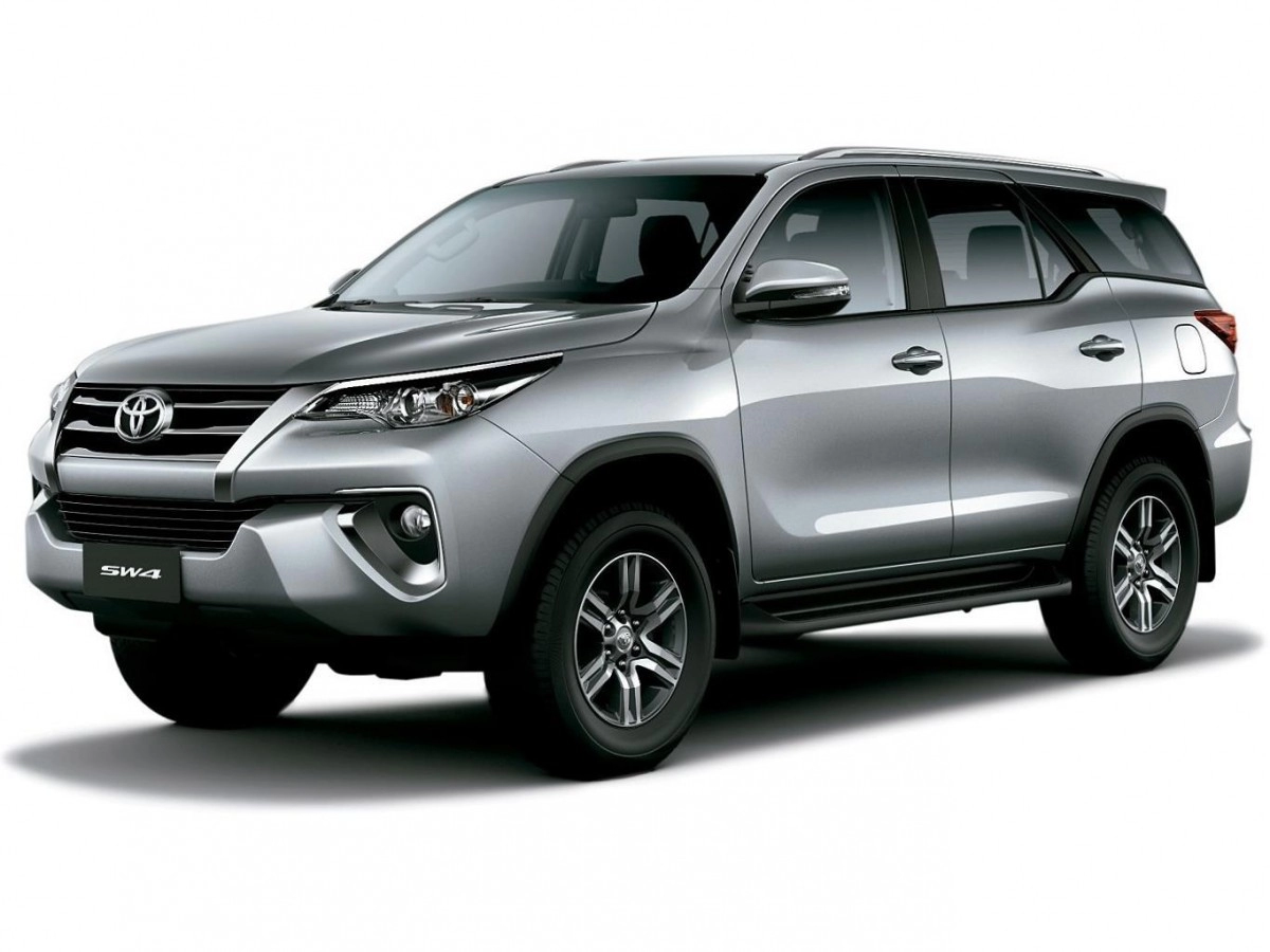 TOYOTA FORTUNER SW4 (BLANCO)