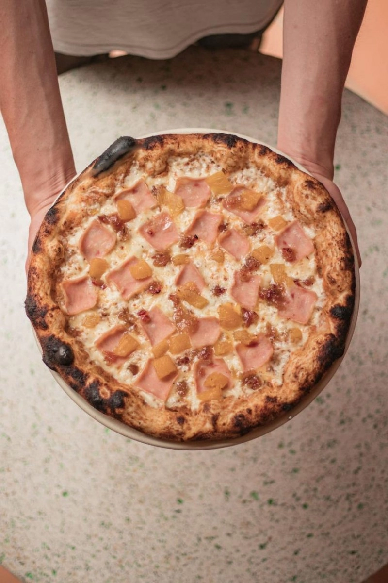 PIZZA TROPICAL