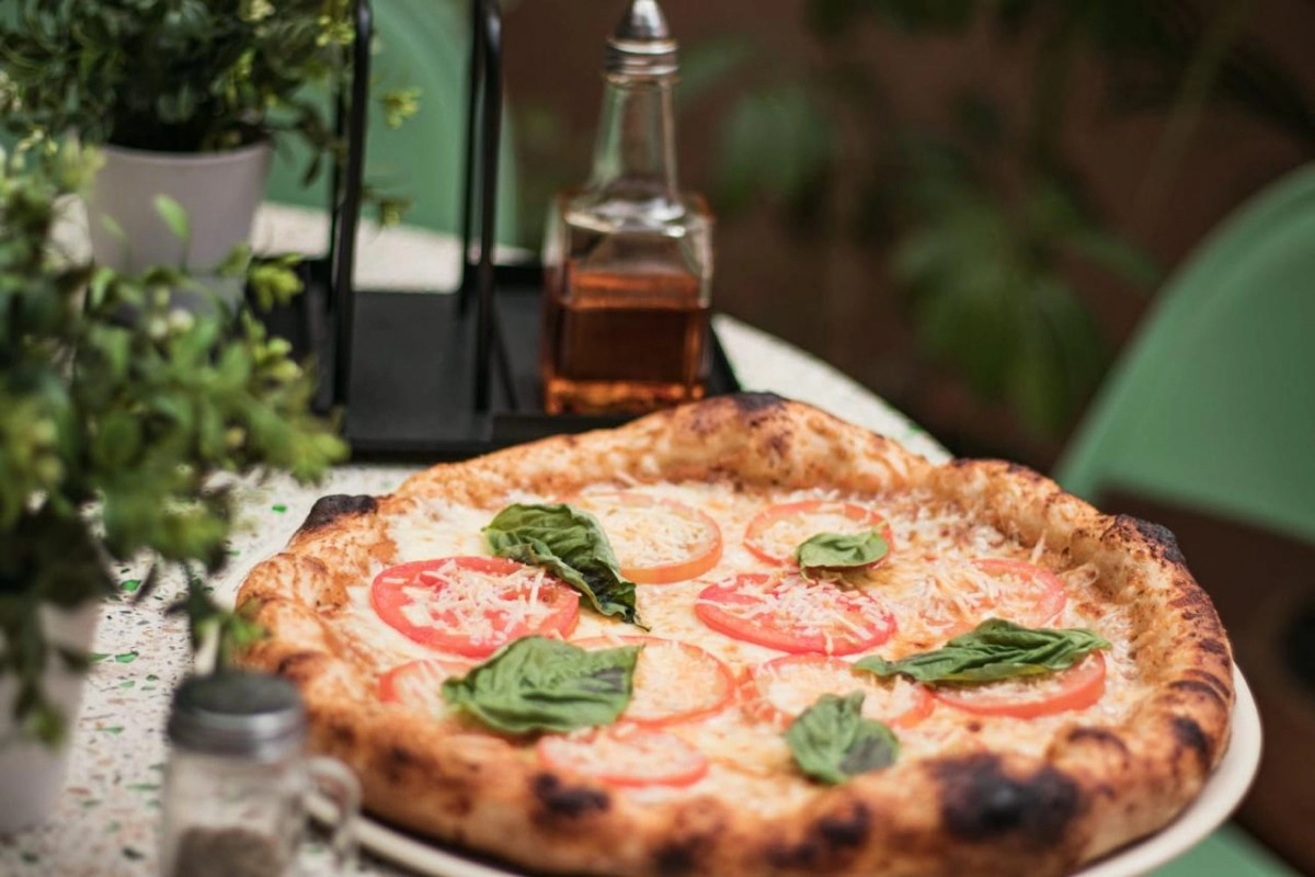 PIZZA MARGARITA
