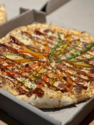 PIZZA POLLO BBQ